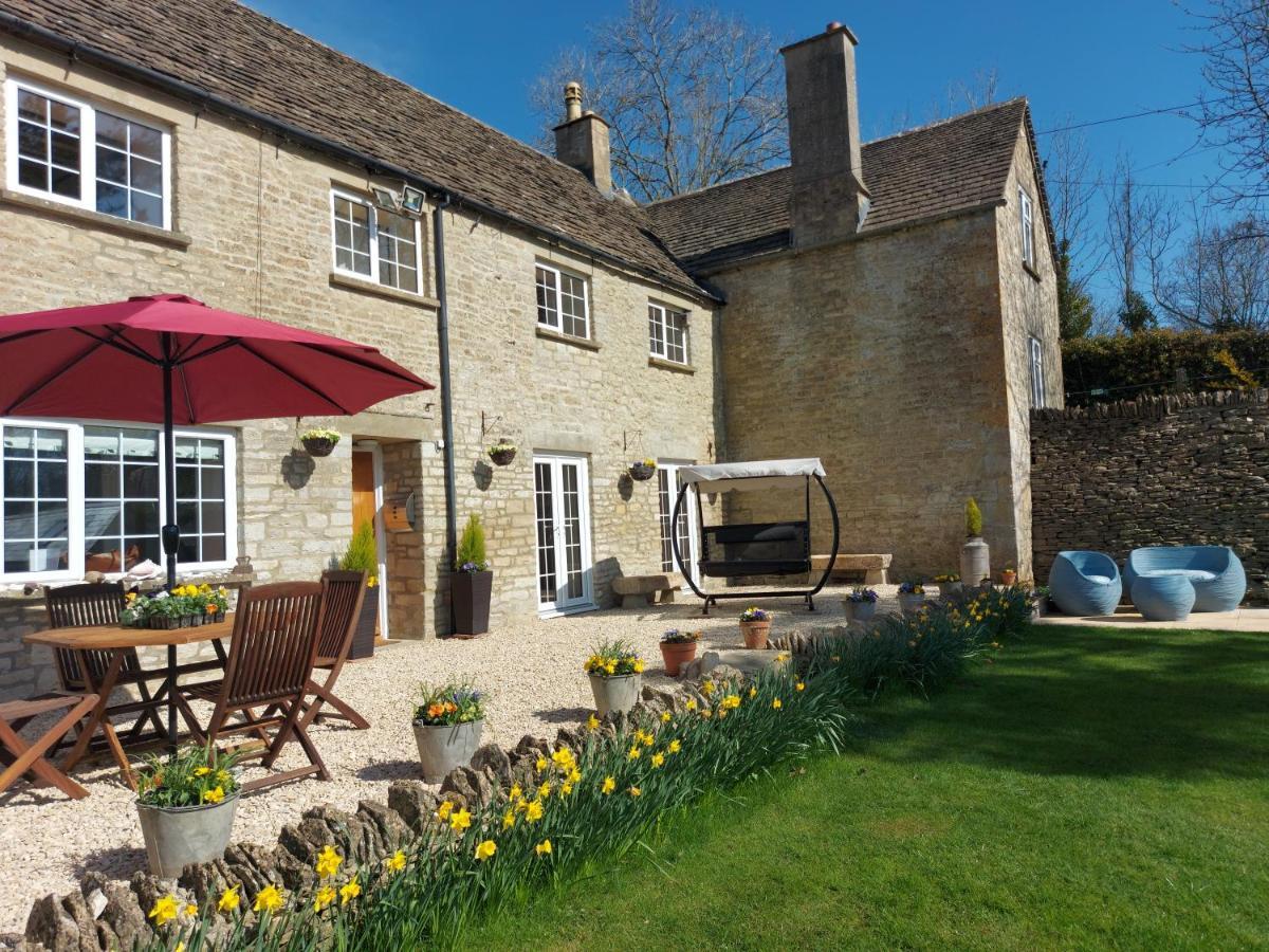 Thames Head Wharf - Historic Cotswold Cottage With Stunning Countryside Views Сайренстер Экстерьер фото