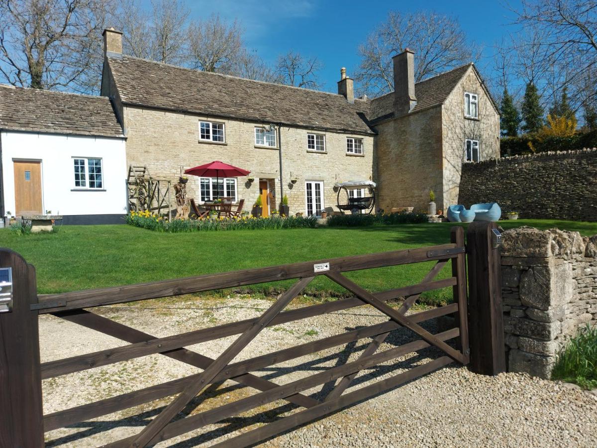 Thames Head Wharf - Historic Cotswold Cottage With Stunning Countryside Views Сайренстер Экстерьер фото