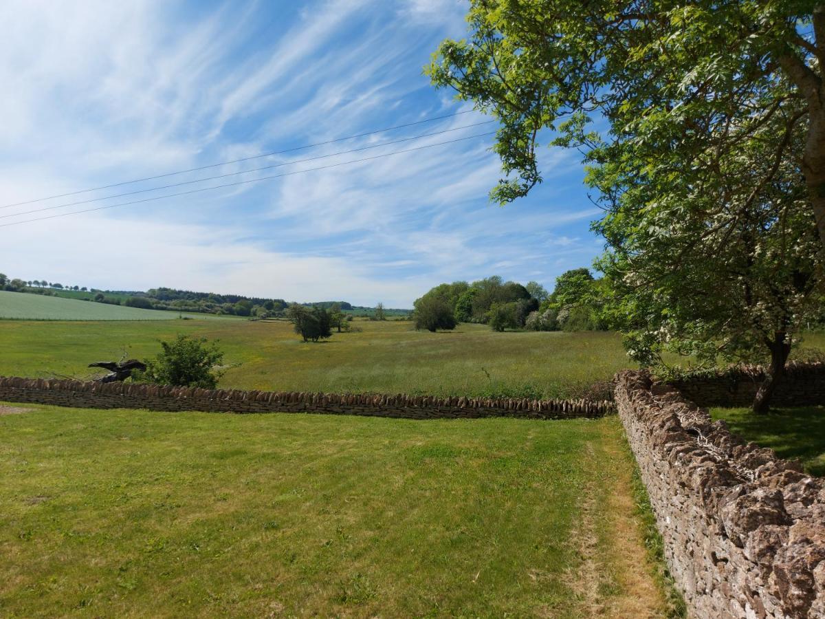 Thames Head Wharf - Historic Cotswold Cottage With Stunning Countryside Views Сайренстер Экстерьер фото